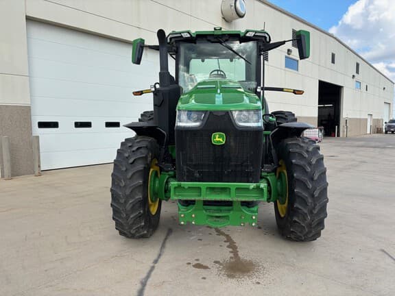 Image of John Deere 8R 230 equipment image 1