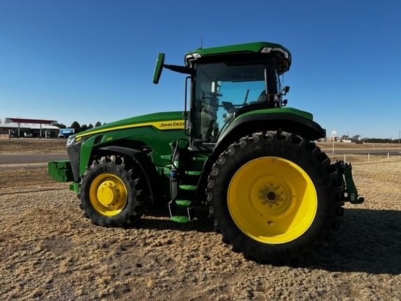 Main image John Deere 8R 230