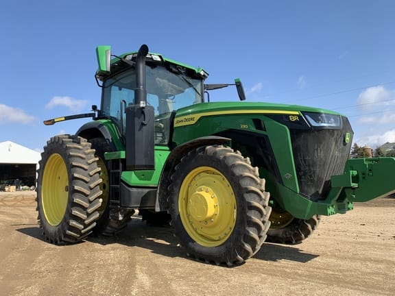 Main image John Deere 8R 230