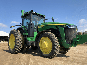 Main image John Deere 8R 230