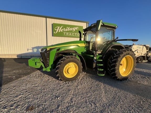 2021 John Deere 8R 230 Equipment Image0