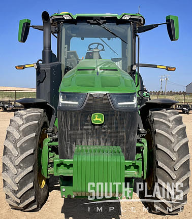 Image of John Deere 8R 230 equipment image 2