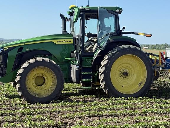 Image of John Deere 8R 230 Primary image