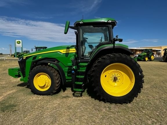 Main image John Deere 8R 230