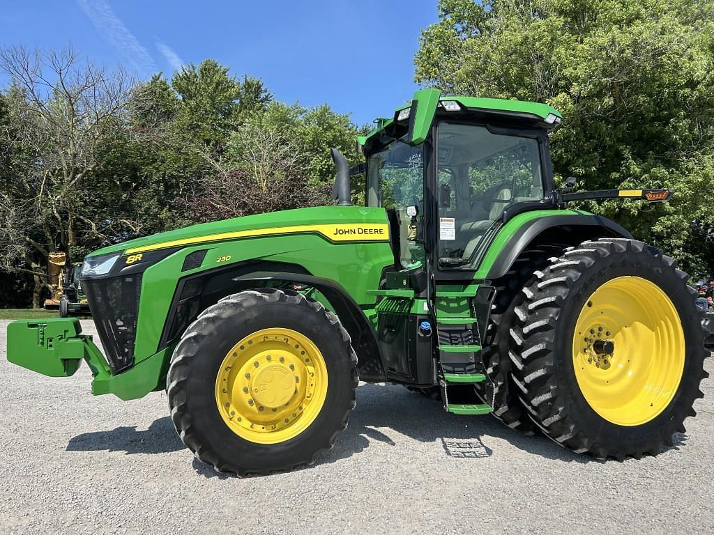 Image of John Deere 8R 230 Primary image