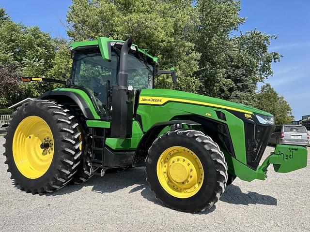 Image of John Deere 8R 230 equipment image 1