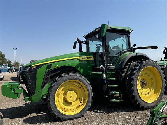 Image of John Deere 8R 230 equipment image 1