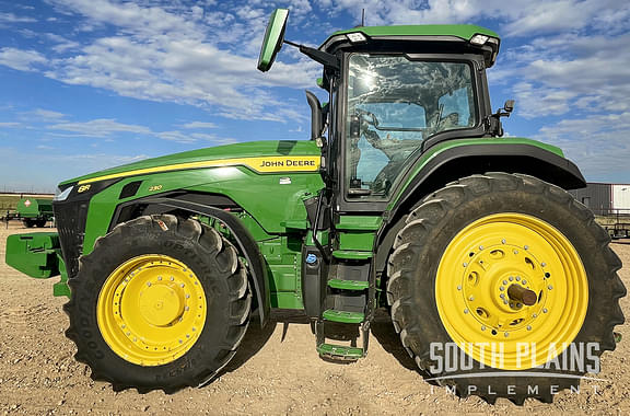 Image of John Deere 8R 230 Primary image