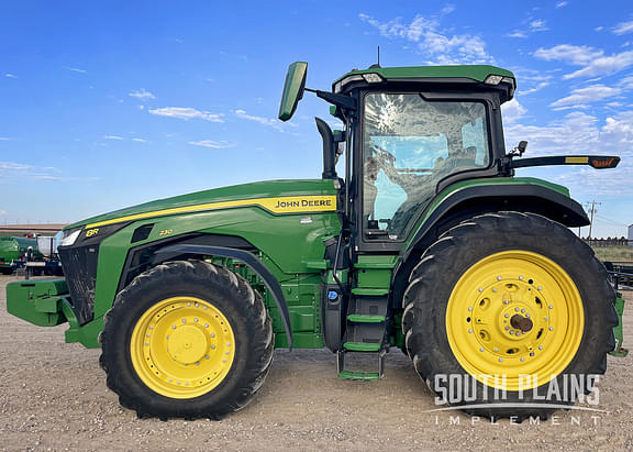 Image of John Deere 8R 230 Primary image