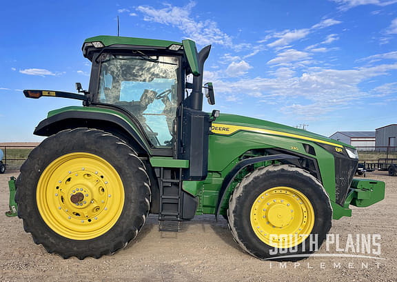 Image of John Deere 8R 230 equipment image 1