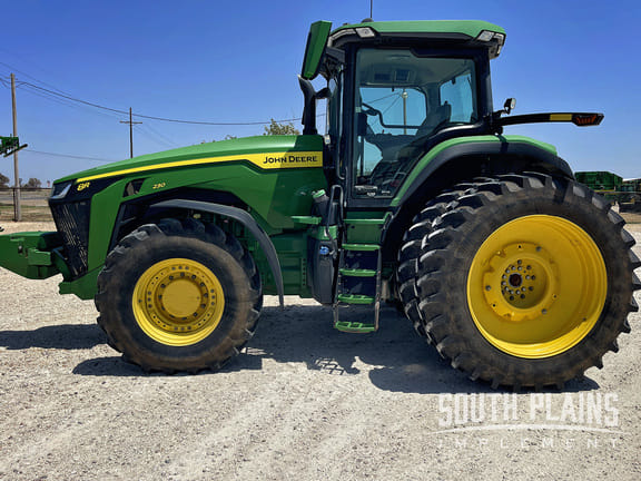 2021 John Deere 8R 230 Equipment Image0