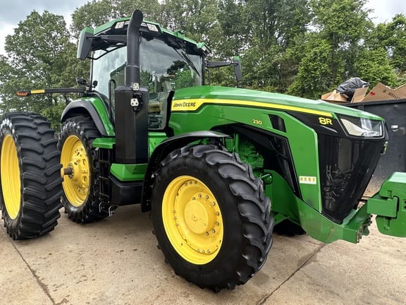 Main image John Deere 8R 230