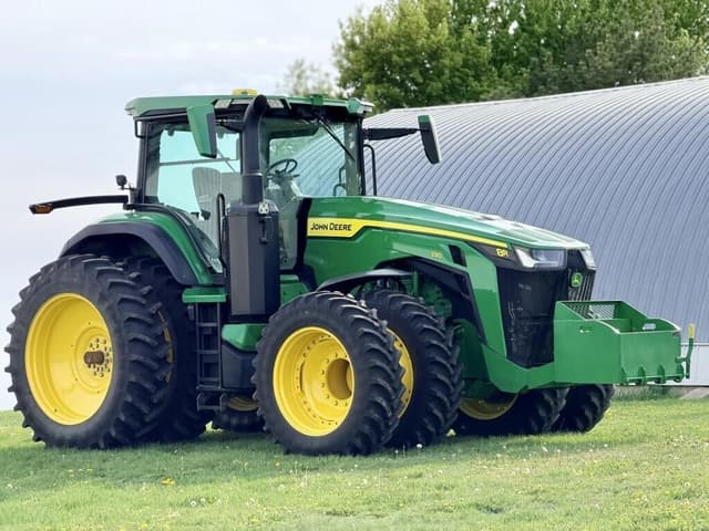 Image of John Deere 8R 230 equipment image 1