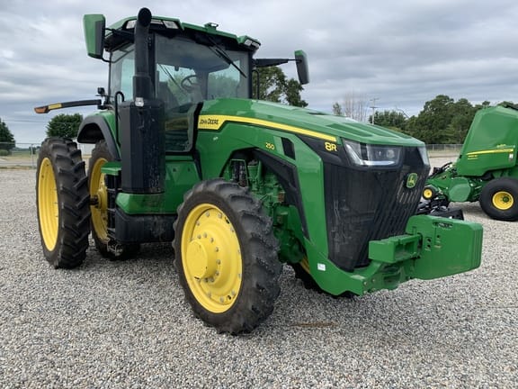 Main image John Deere 8R 250