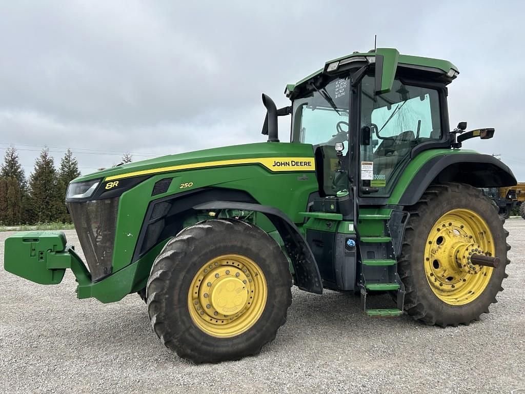 Image of John Deere 8R 250 Primary image