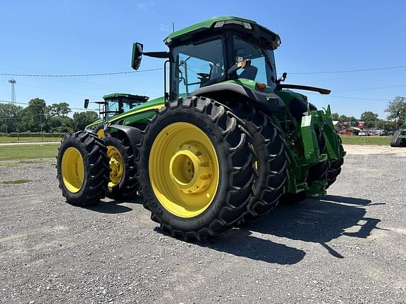 Image of John Deere 8R 250 equipment image 2