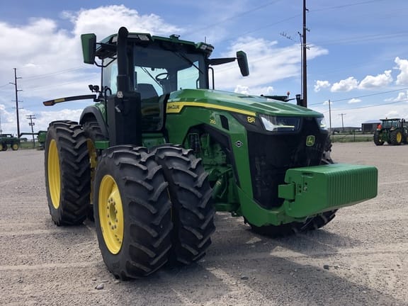 Main image John Deere 8R 250