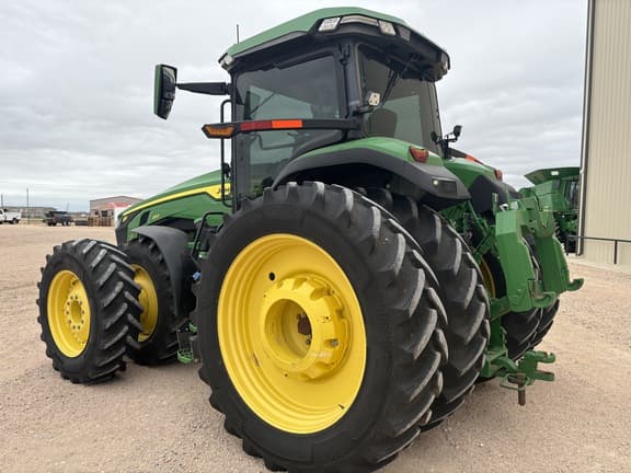 Image of John Deere 8R 250 equipment image 2