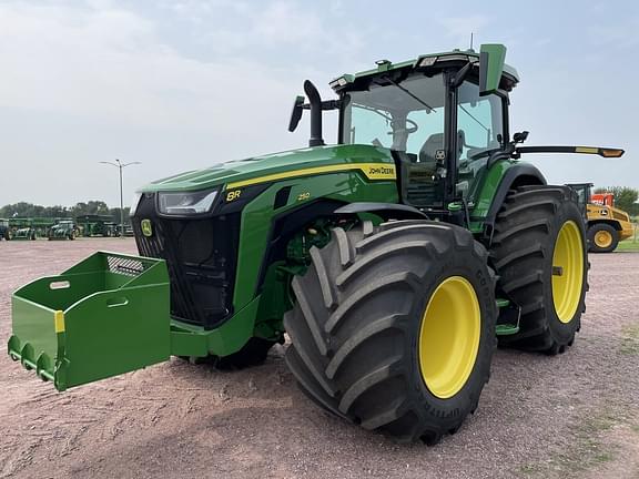 Image of John Deere 8R 250 Primary image