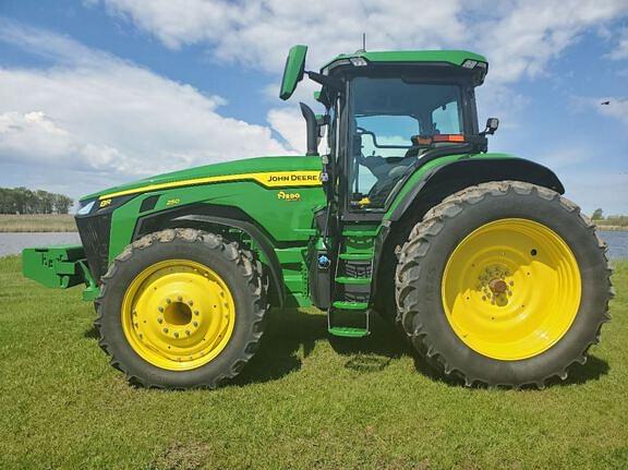 Image of John Deere 8R 250 equipment image 1