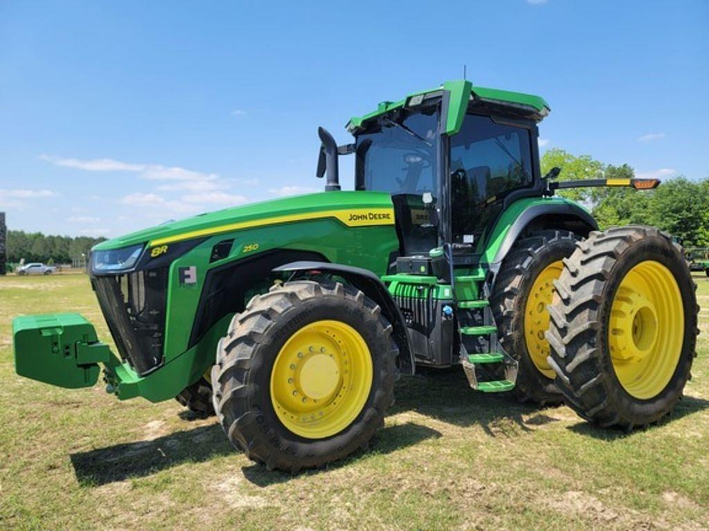 Image of John Deere 8R 250 Primary image