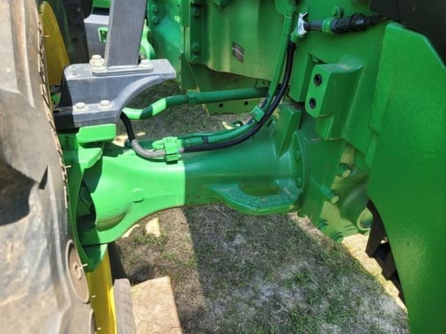 Image of John Deere 8R 250 equipment image 2