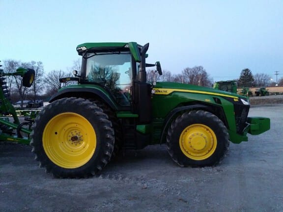 Main image John Deere 8R 250