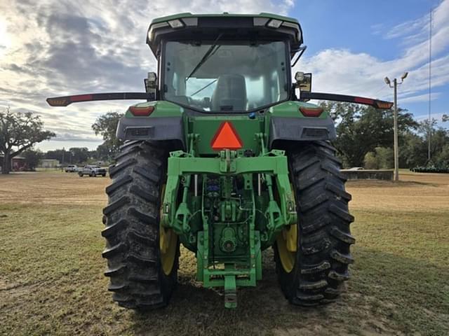 Image of John Deere 8R 250 equipment image 2