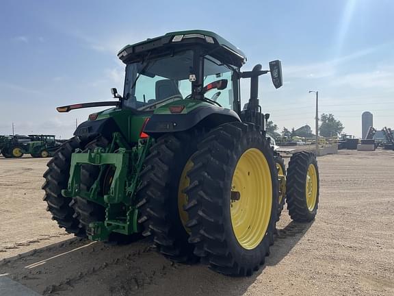 Image of John Deere 8R 250 equipment image 3