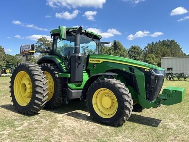 Image of John Deere 8R 250 equipment image 1