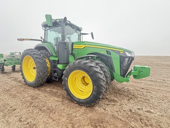 2021 John Deere 8R 250 Equipment Image0