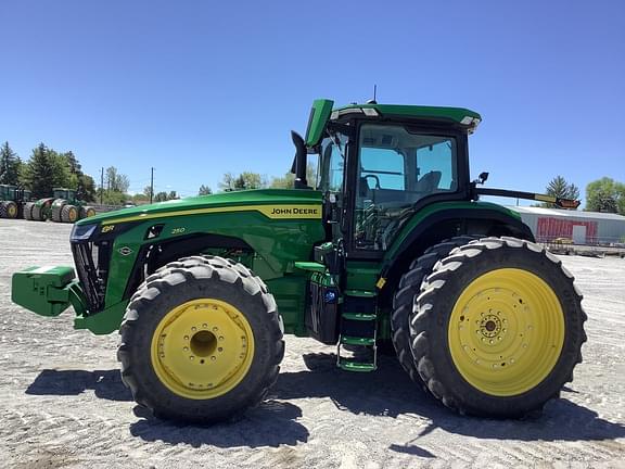 Image of John Deere 8R 250 equipment image 1