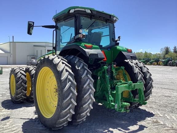 Image of John Deere 8R 250 equipment image 2