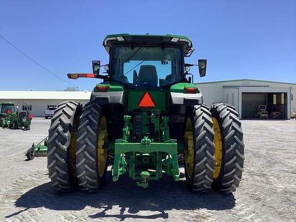 Image of John Deere 8R 250 equipment image 3