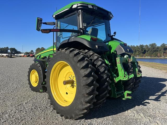 Image of John Deere 8R 250 equipment image 2