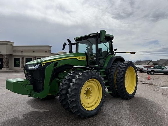 Image of John Deere 8R 250 Primary image