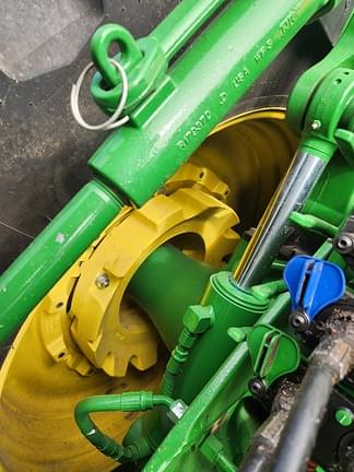 Image of John Deere 8R 250 equipment image 4