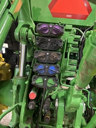 Image of John Deere 8R 250 equipment image 3