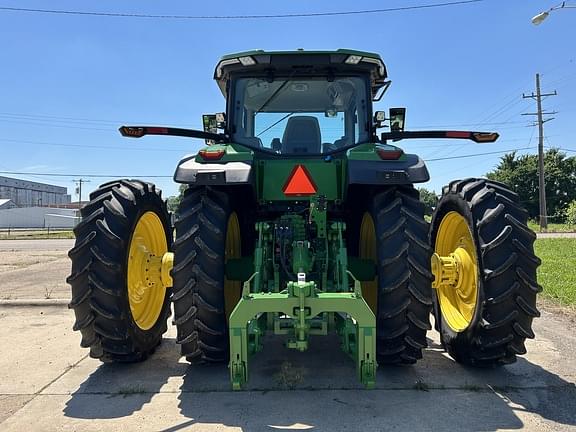 Image of John Deere 8R 250 equipment image 3