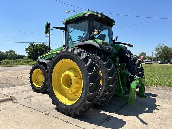 Image of John Deere 8R 250 equipment image 2