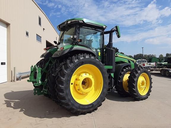 Image of John Deere 8R 250 equipment image 3