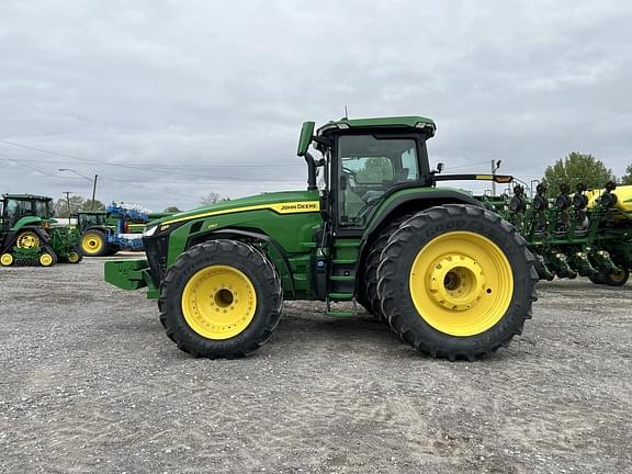 Image of John Deere 8R 250 equipment image 1