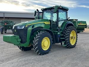 2021 John Deere 8R 250 Image