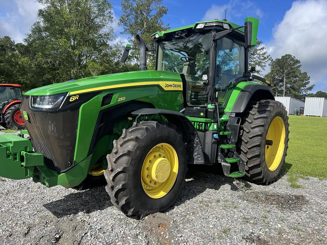 Image of John Deere 8R 250 Primary Image