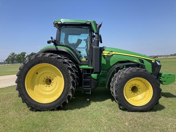 Image of John Deere 8R 250 equipment image 1