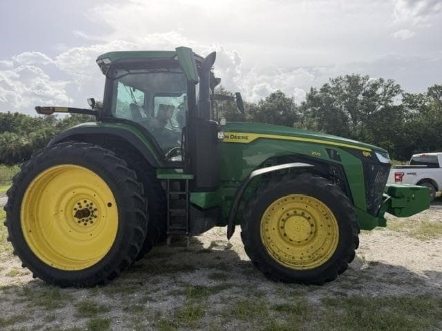 Image of John Deere 8R 250 equipment image 1