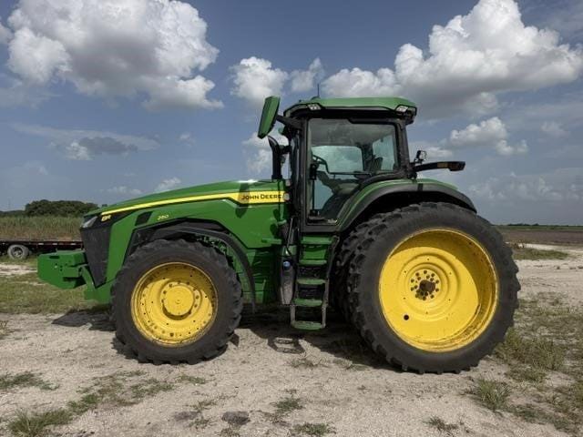 2021 John Deere 8R 250 Equipment Image0