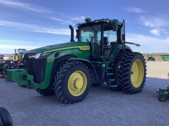 2021 John Deere 8R 250 Equipment Image0