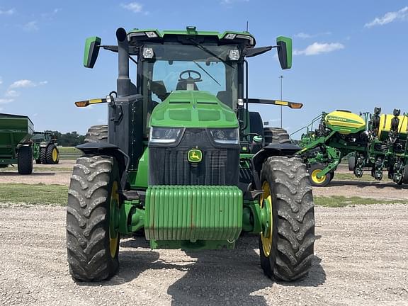 Image of John Deere 8R 250 equipment image 1