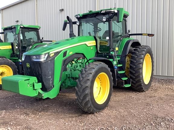 Image of John Deere 8R 250 Primary image